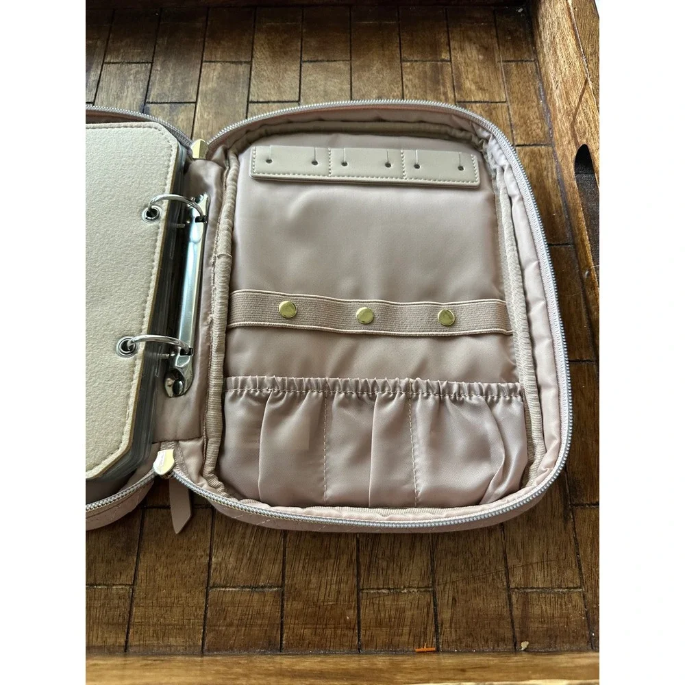 Bagsmart Quilted Travel‎ Jewelry Organizer Case Blush Pink Binder Style Bag EUC